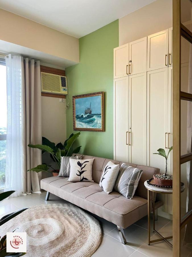 Jhezzstuffs Staycation Iloilo Esterno foto