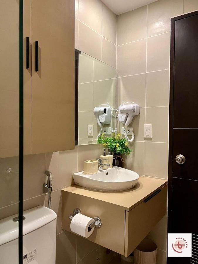 Jhezzstuffs Staycation Iloilo Esterno foto
