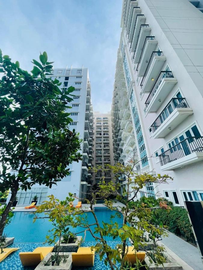 Jhezzstuffs Staycation Iloilo Esterno foto
