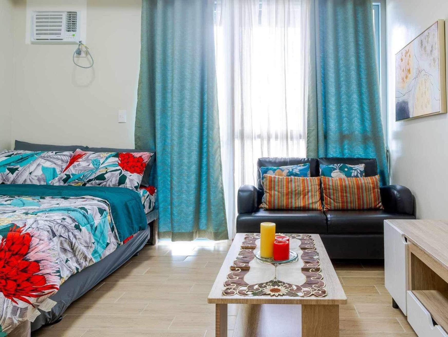 Jhezzstuffs Staycation Iloilo Esterno foto
