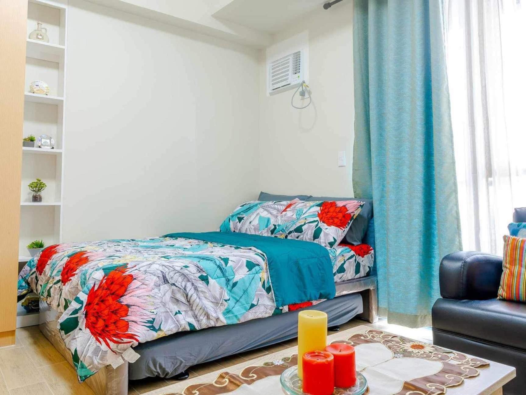 Jhezzstuffs Staycation Iloilo Esterno foto